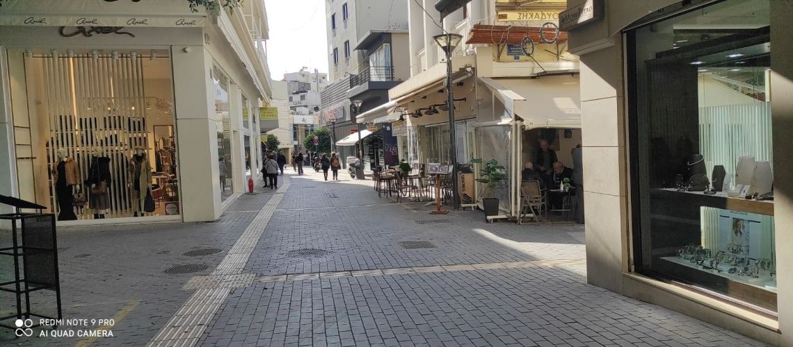 ενοικιάζεται κατάστημα κέντρο Λιοντάρια Ηράκλειο Κρήτης for rent shop centre Lions square Heraklion εικόνα ακινήτου