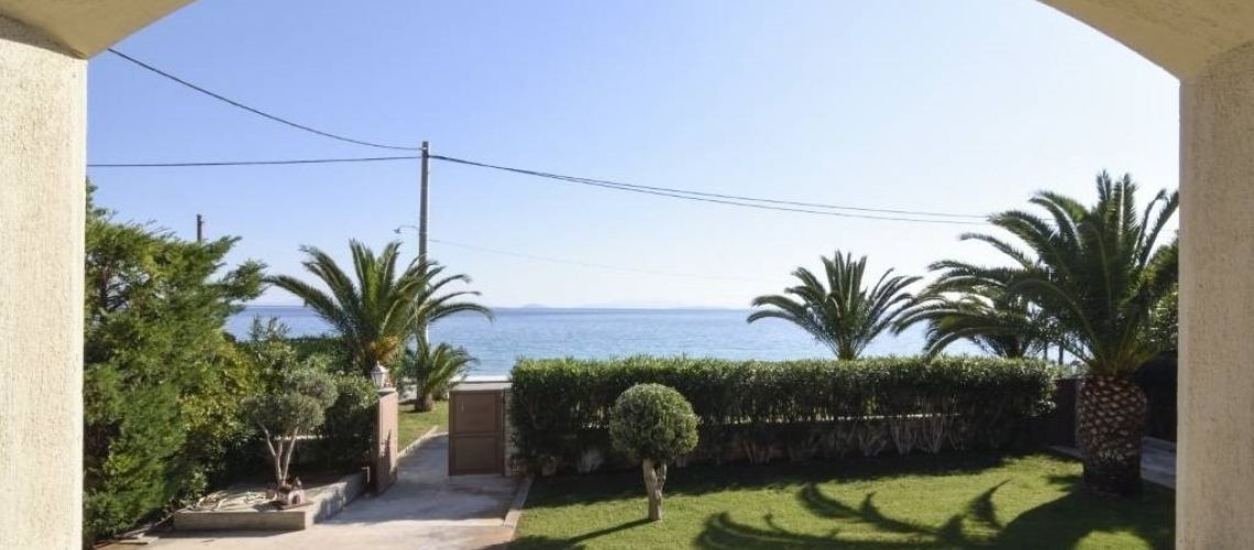 Παραθαλάσσια βίλα Κινέτα Μέγαρα Αττικής Seaside villa Kineta Megara Attiki εικόνα ακινήτου
