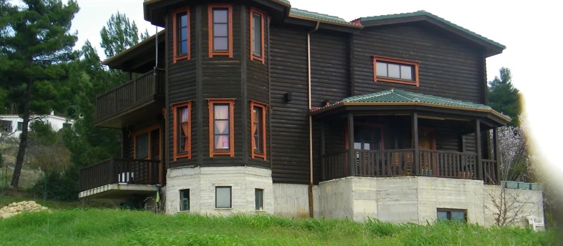 Πωλείται υπέροχη ξύλινη μονοκατοικία μεζονέτα Κάλαμος Αττική For sale lovely wooden house for sale in Kalamos Attica εικόνα ακινήτου