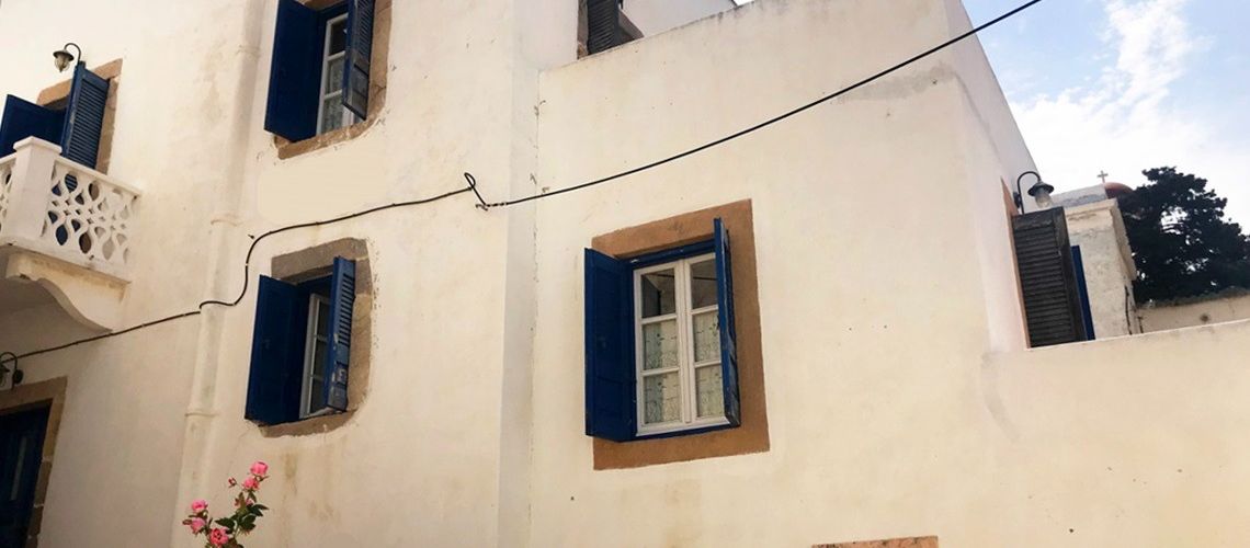 Πωλείται παραδοσιακή διώροφη κατοικία με ξενώνα Πλάτανος Λέρος Traditional two-story house with guest house for sale in Platanos Leros εικόνα ακινήτου