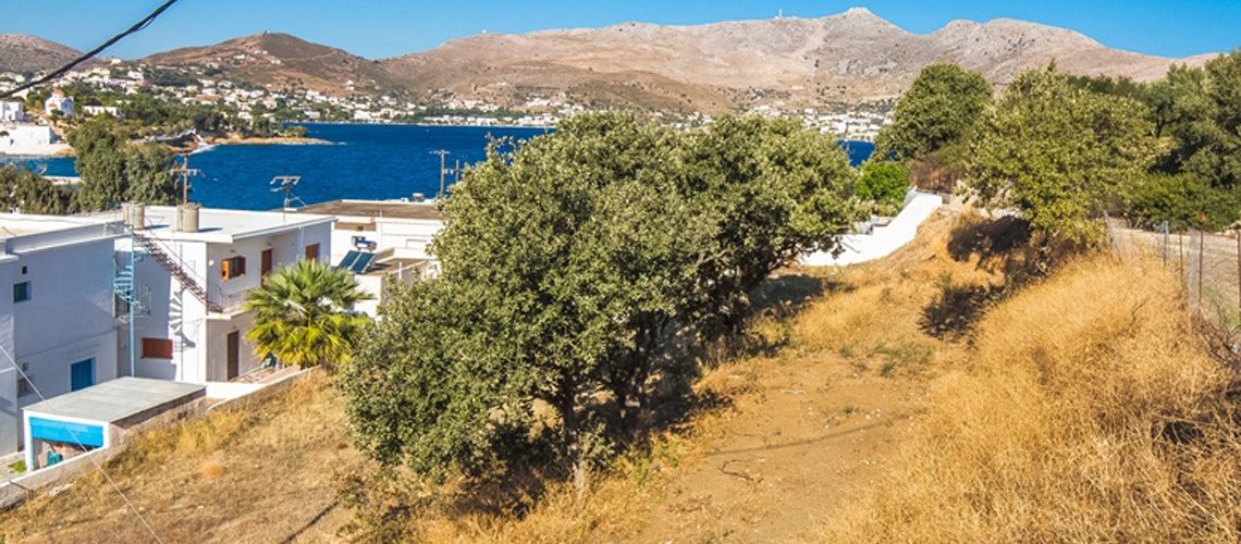 Πωλείται οικόπεδο με θέα τη θάλασσα Κριθώνι Λέρος Plot of land with sea view for sale in Krithoni Leros εικόνα ακινήτου