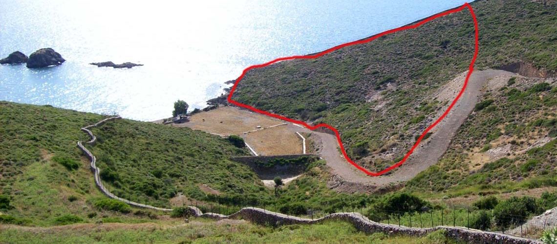 Πωλείται οικόπεδο πάνω στη θάλασσα στους Λειψούς Land for sale by the sea in Lipsi εικόνα ακινήτου