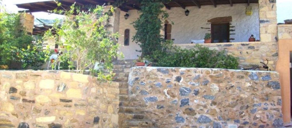 Πωλείται παραδοσιακή κατοικία με υπέροχη θέα θάλασσα Κριθώνι Λέρος Traditional house for sale with wonderful sea view in Kritoni, Leros εικόνα ακινήτου