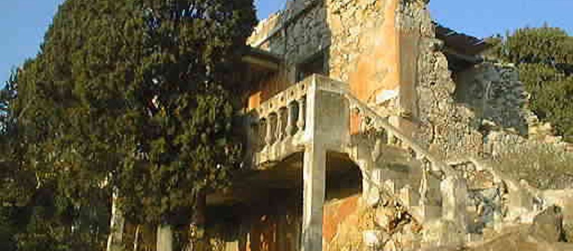 Πωλείται οικόπεδο με παλαιά ερειπωμένη οικία Φαρακλού Λέρος Land for sale with old ruined house Faraklou Leros εικόνα ακινήτου