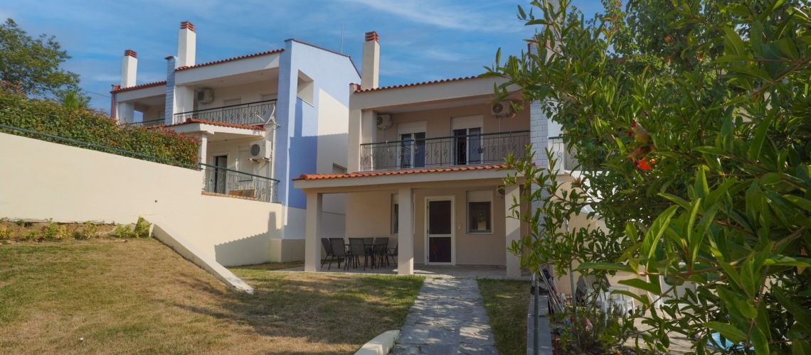 Πωλείται εξαιρετική ανακαινισμένη μεζονέτα κοντά στη θάλασσα Ελάνη Χαλκιδικής Excellent renovated maisonette for sale near the sea, Elani, Halkidiki εικόνα ακινήτου
